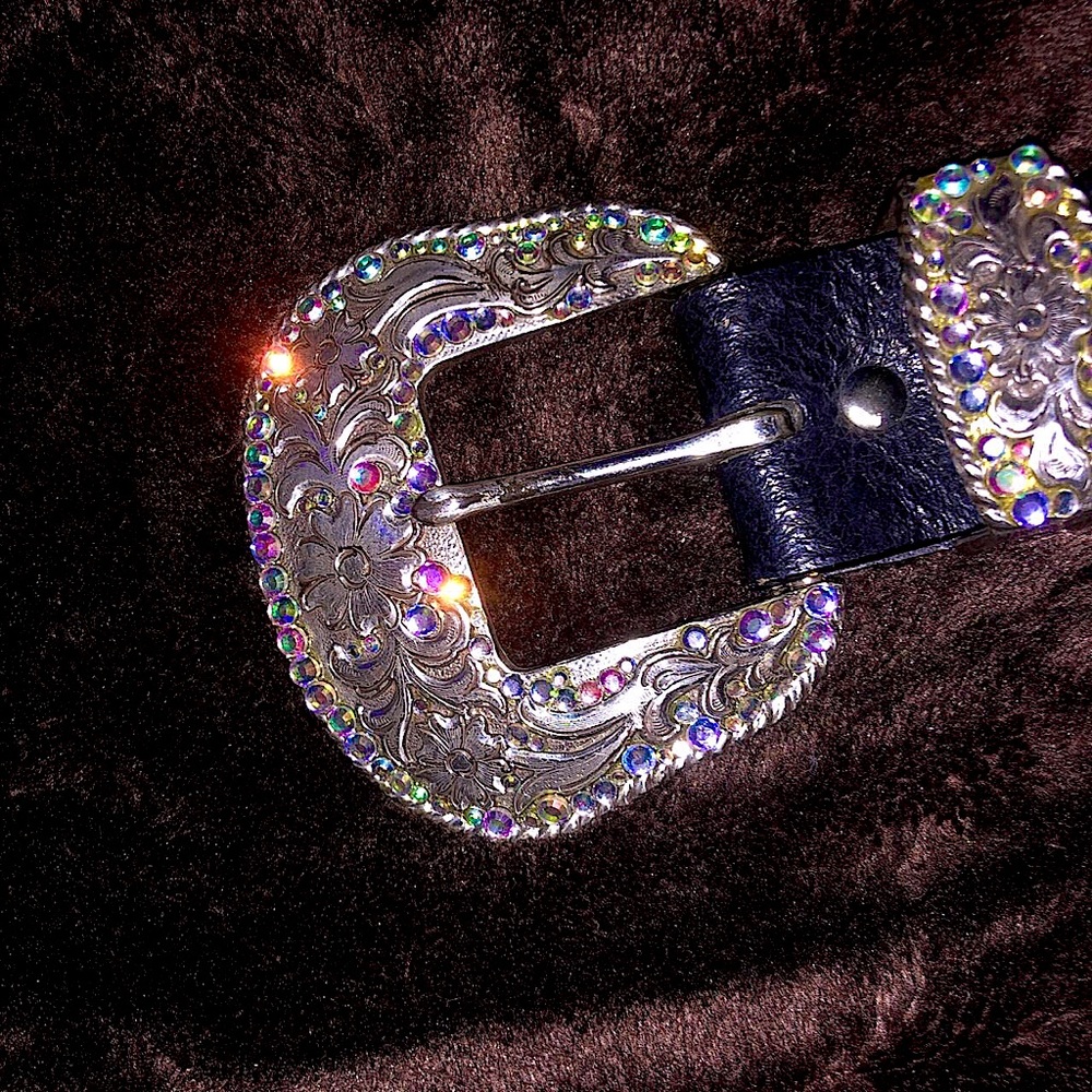 Nocona genuine leather belt (1996)